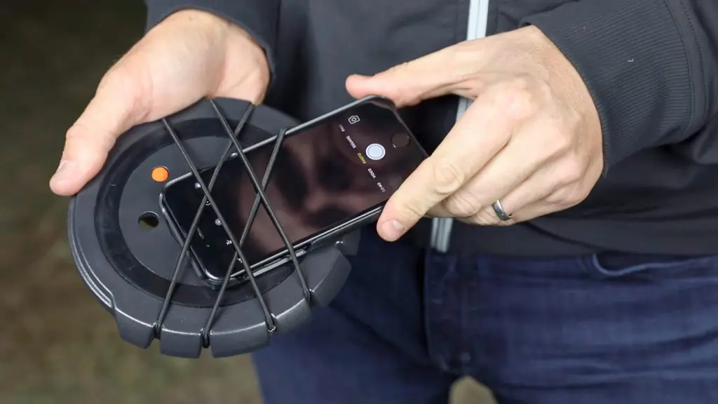 Adaptador para móvil del telescopio Celestron Inspire