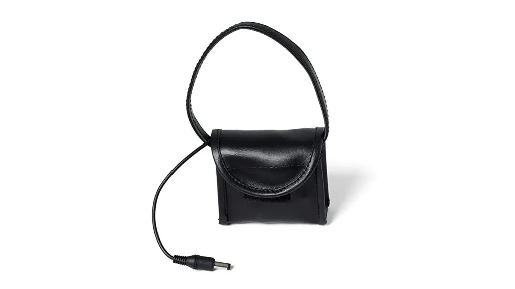 Bolso para 8 baterías AA de los modelos Celestron Astro Fi
